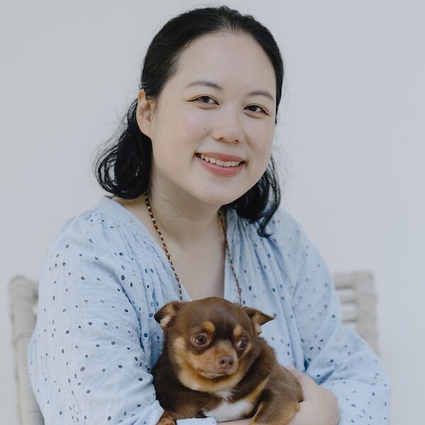 DSC08111-2-tania ho intuitive soul guide with toro the dog profile photo-600x700